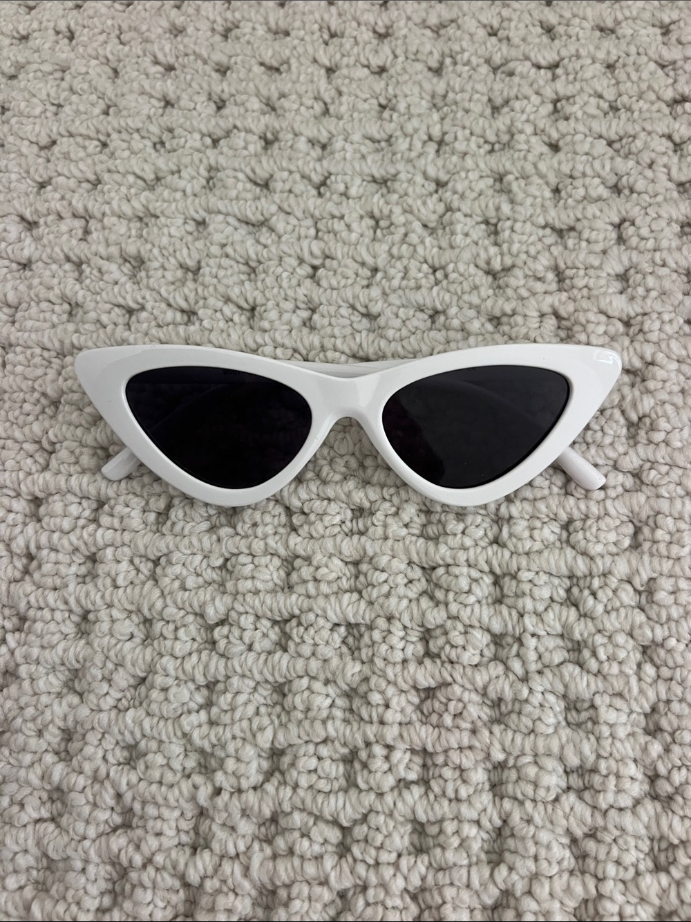 White Cat Eye Sunglasses with Black Lenses - Women Accessories